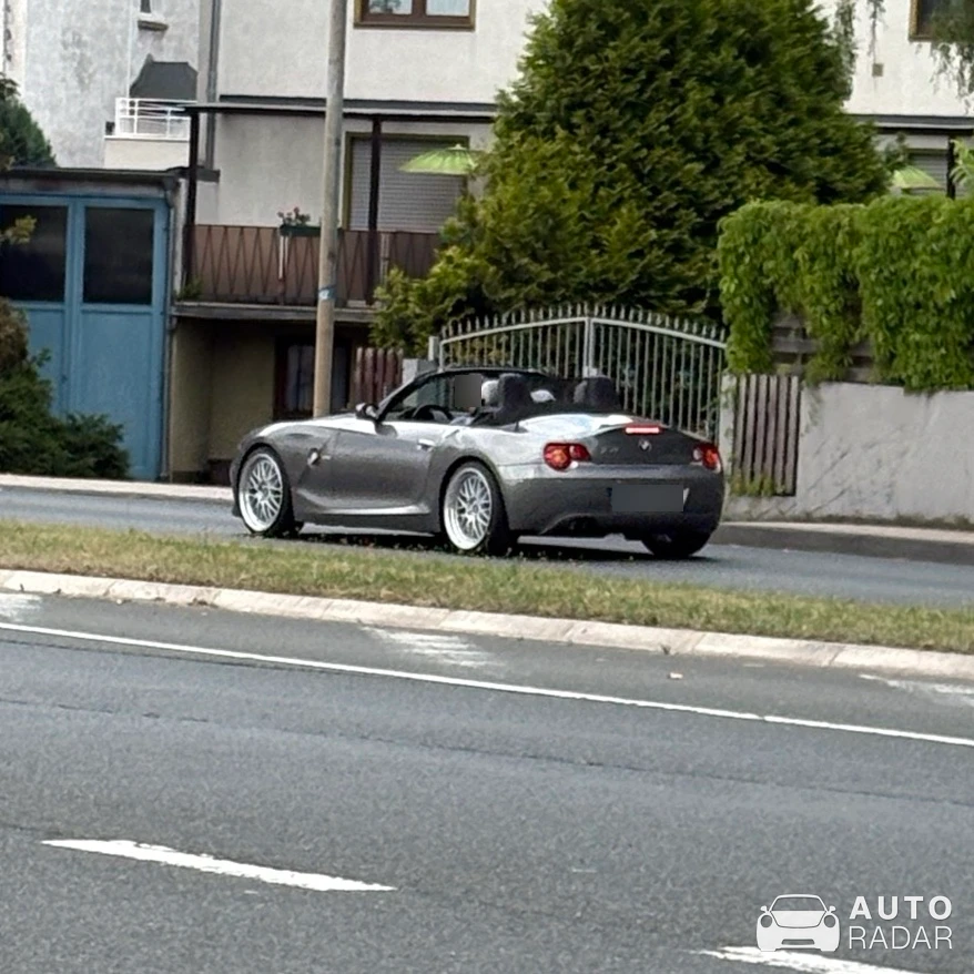 BMW Z4 E85 Roadster spotted in Neuwied