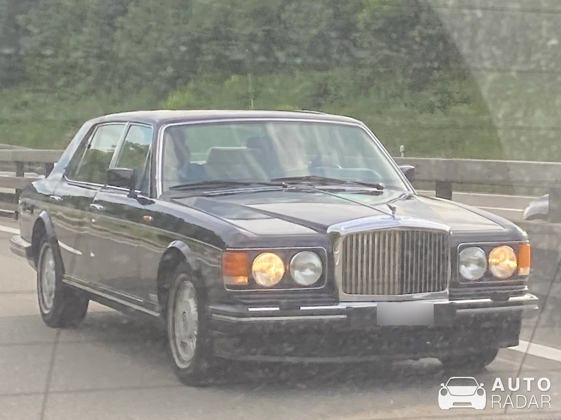 Bentley Turbo R spotted in Schaffhausen