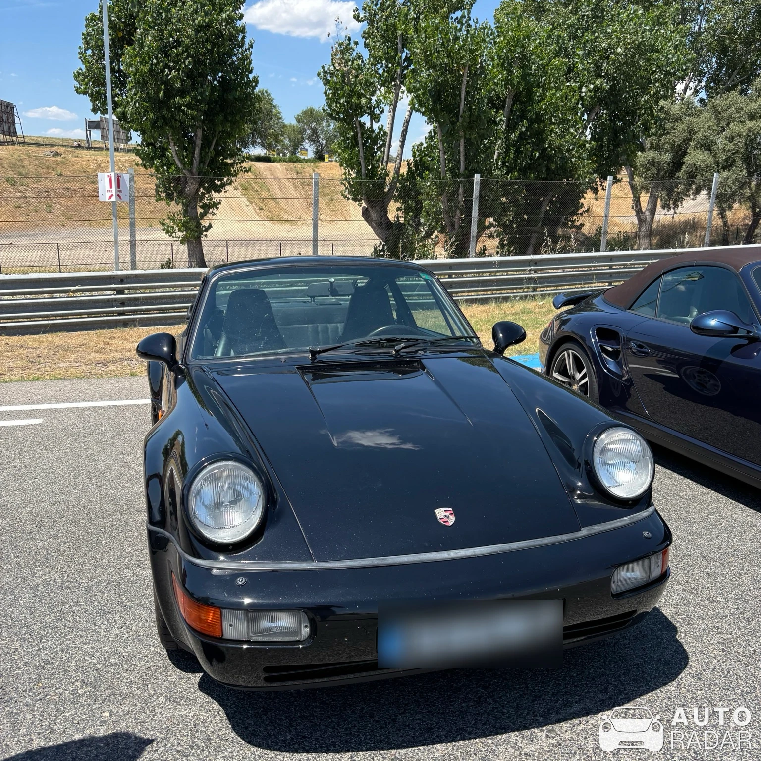 Porsche 964 Turbo 3.3 spotted in San Sebastián de los Reyes