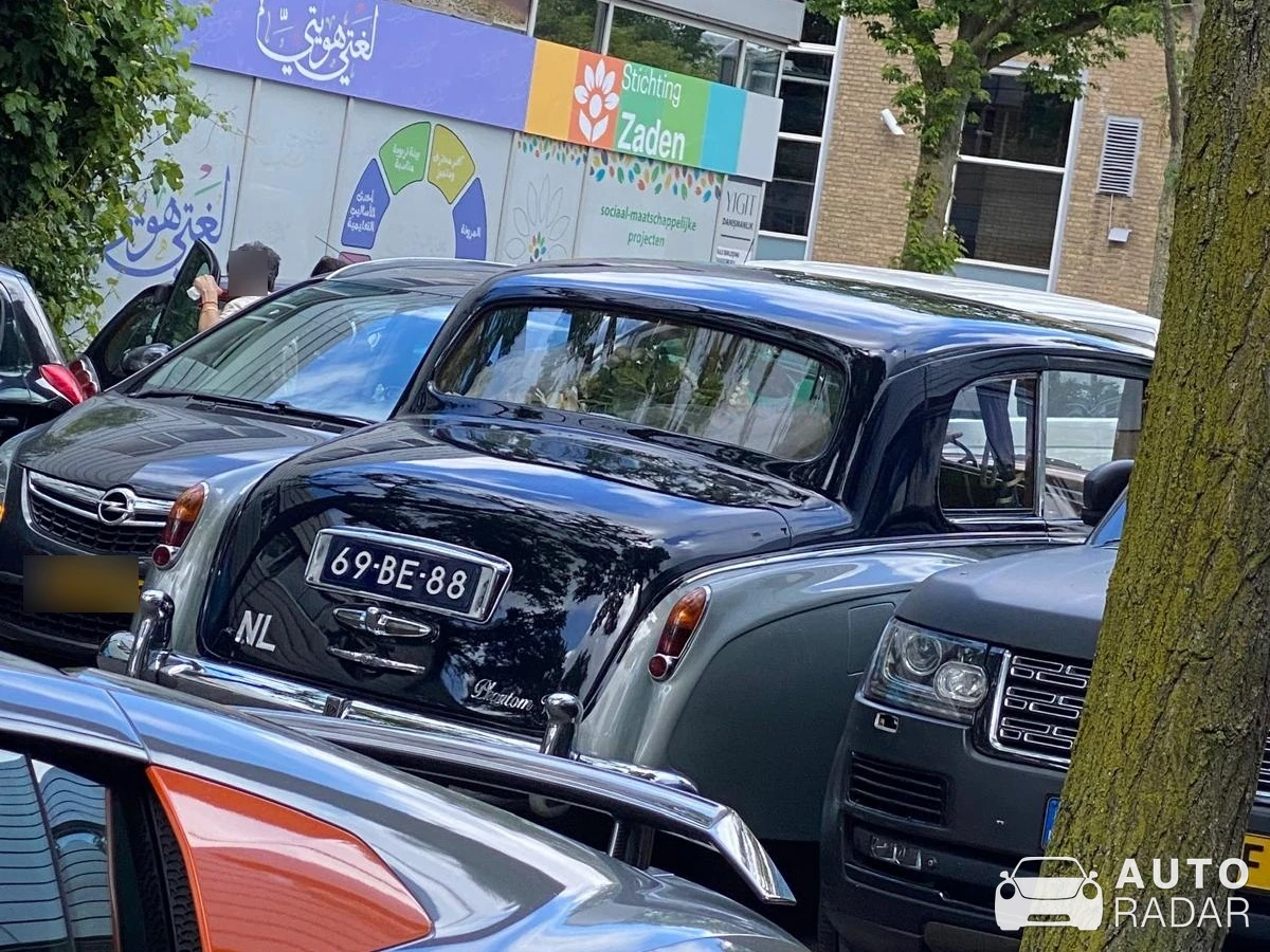 Rolls-Royce Phantom spotted in Voorburg
