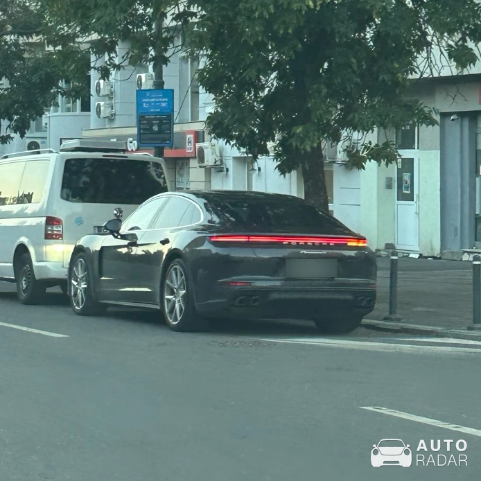 Porsche 971 Panamera 4 spotted in București