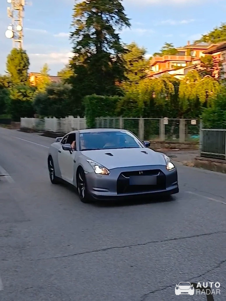 Nissan GT-R R35 spotted in Felino