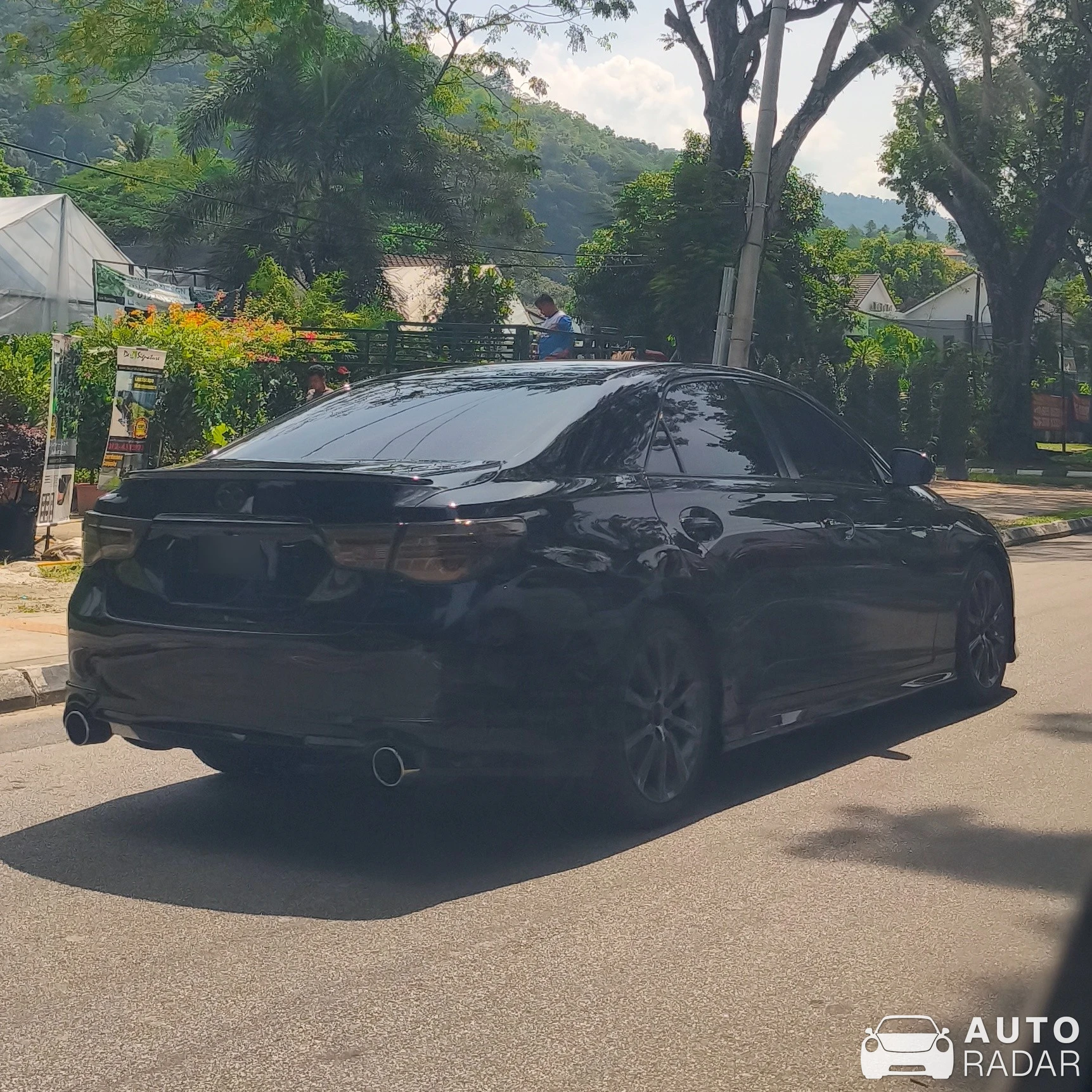 Toyota Mark X spotted in Pulau Pinang