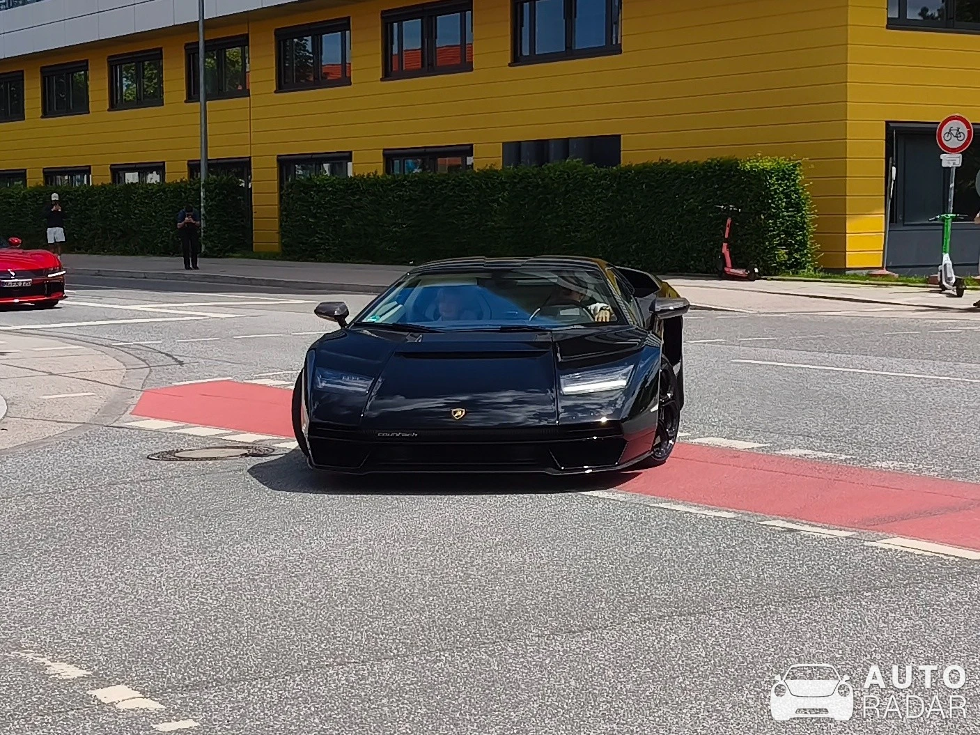 Lamborghini Countach LPI 800-4 spotted in München