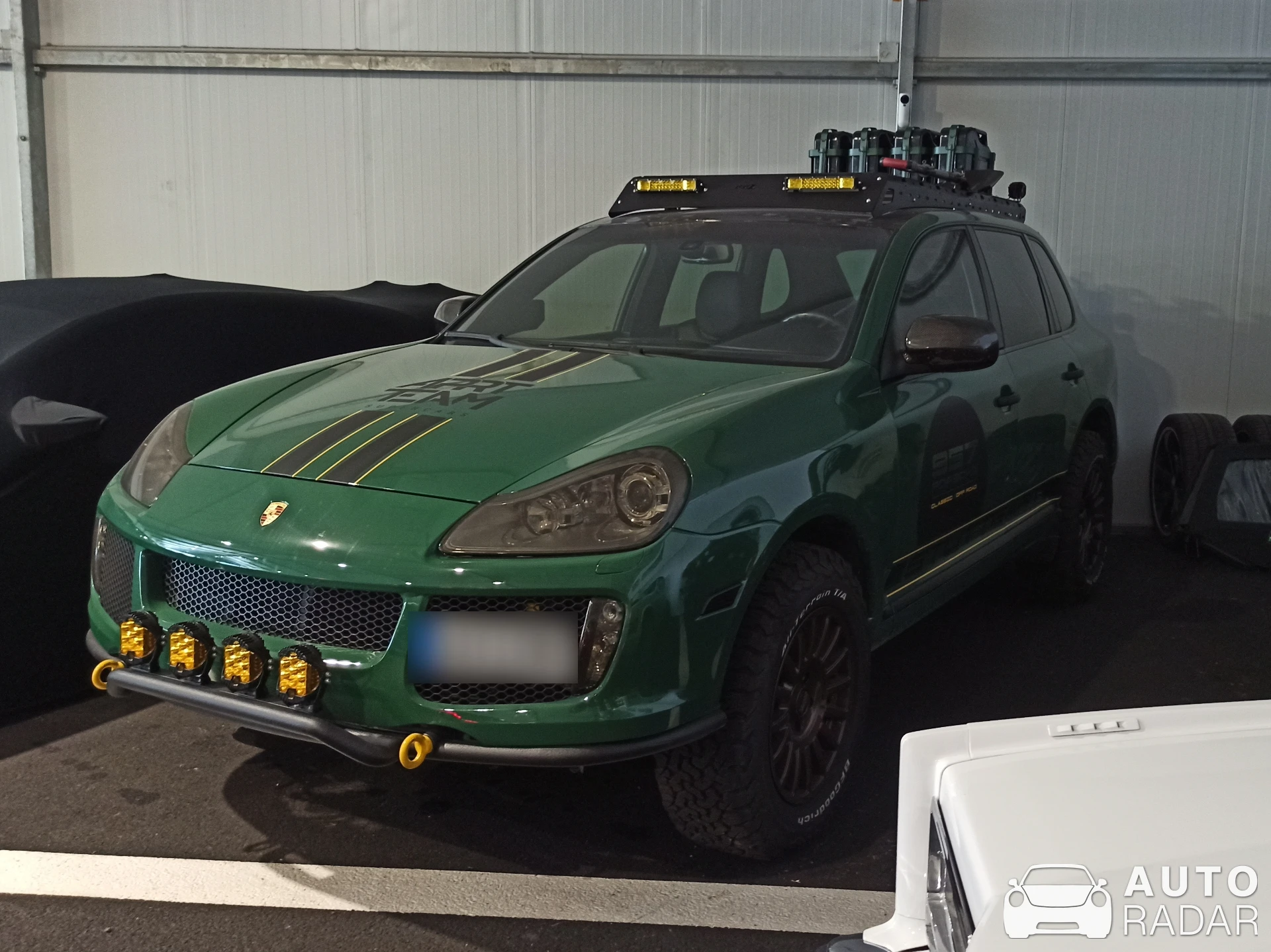 Porsche Cayenne Turbo spotted in Cádiz