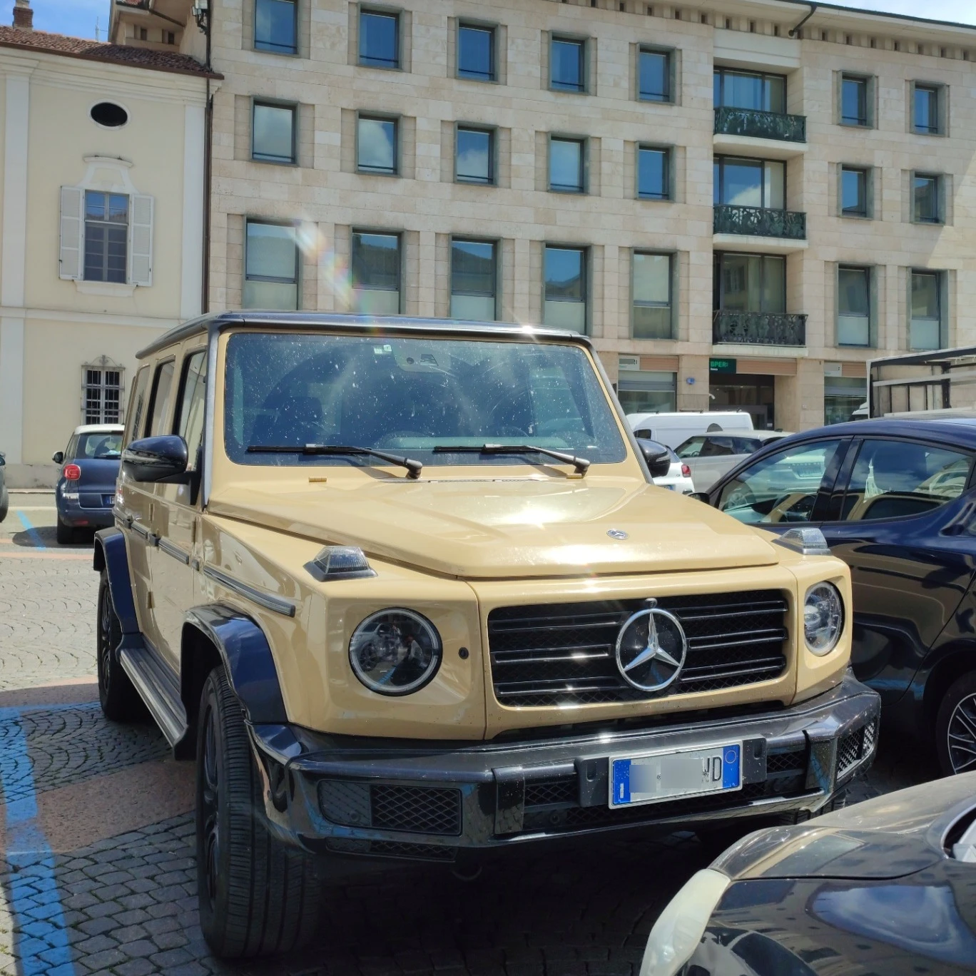 Mercedes-Benz  G400d spotted in Tortona, Italy