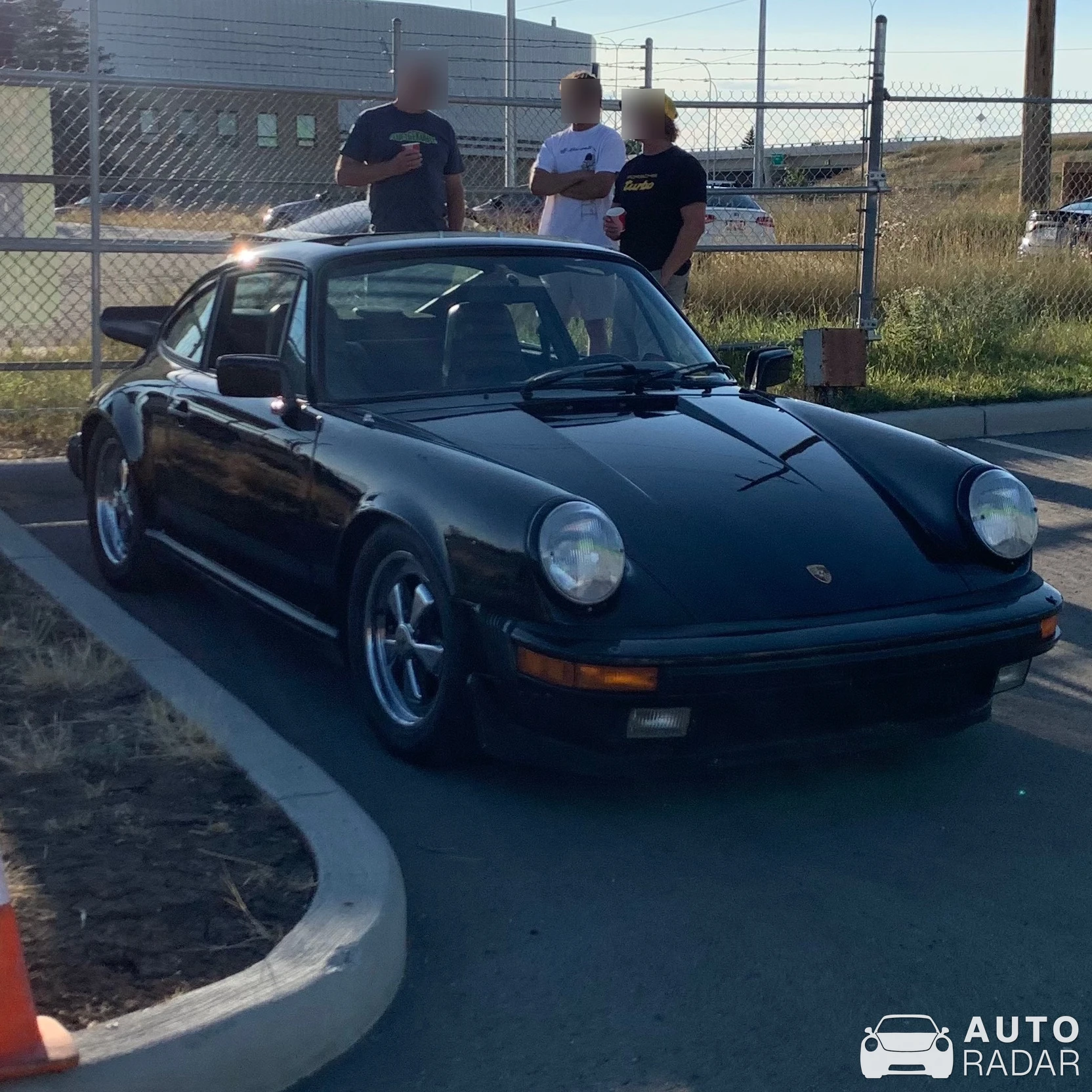 Porsche 911 Carrera 3.0 spotted in Calgary, Canada