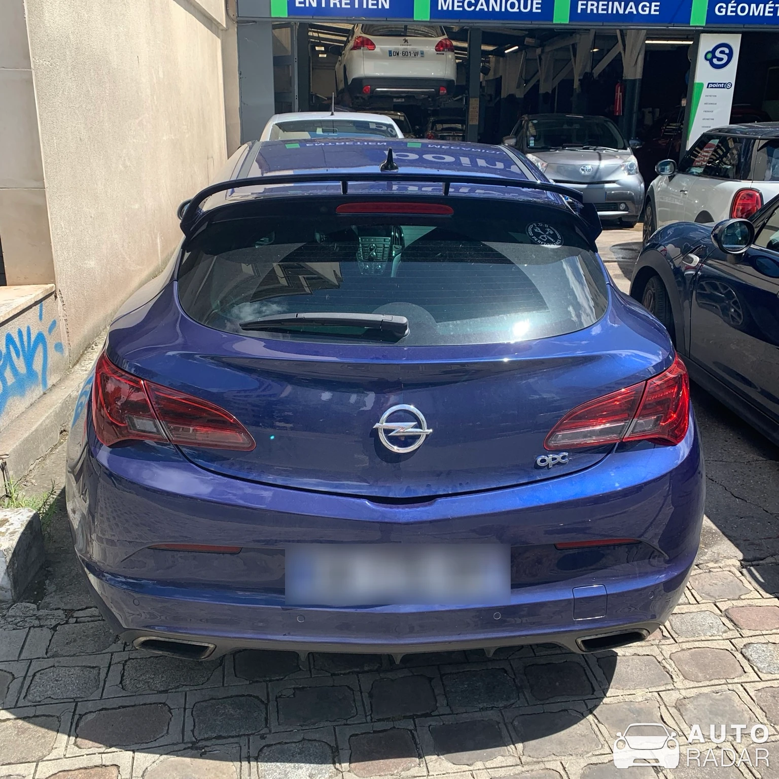 Opel Astra OPC spotted in Colombes