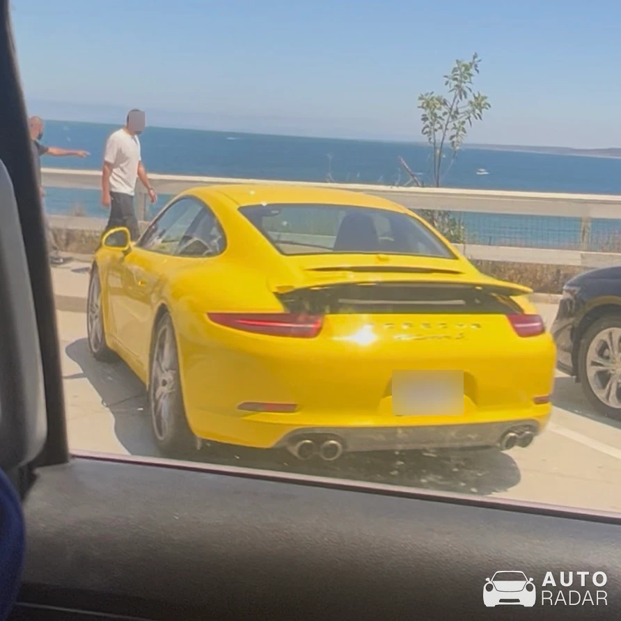 Porsche 991 Carrera 4S MkI spotted in Anaheim