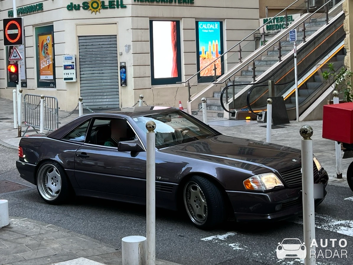 Mercedes-Benz SL-Klasse spotted in Beausoleil