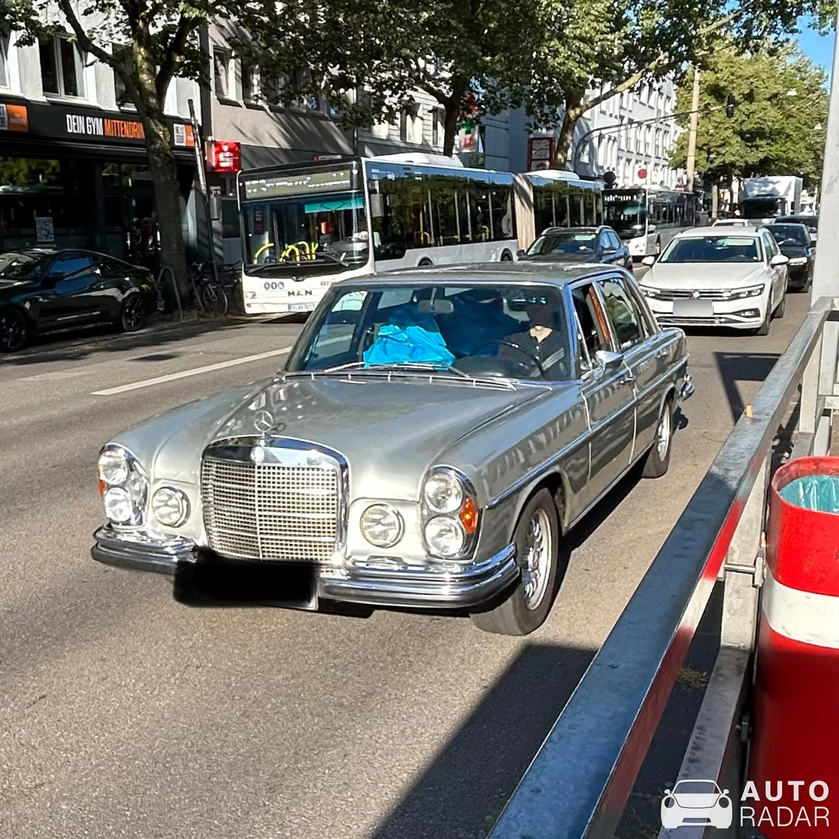 Mercedes-Benz 300 SEL spotted in Köln