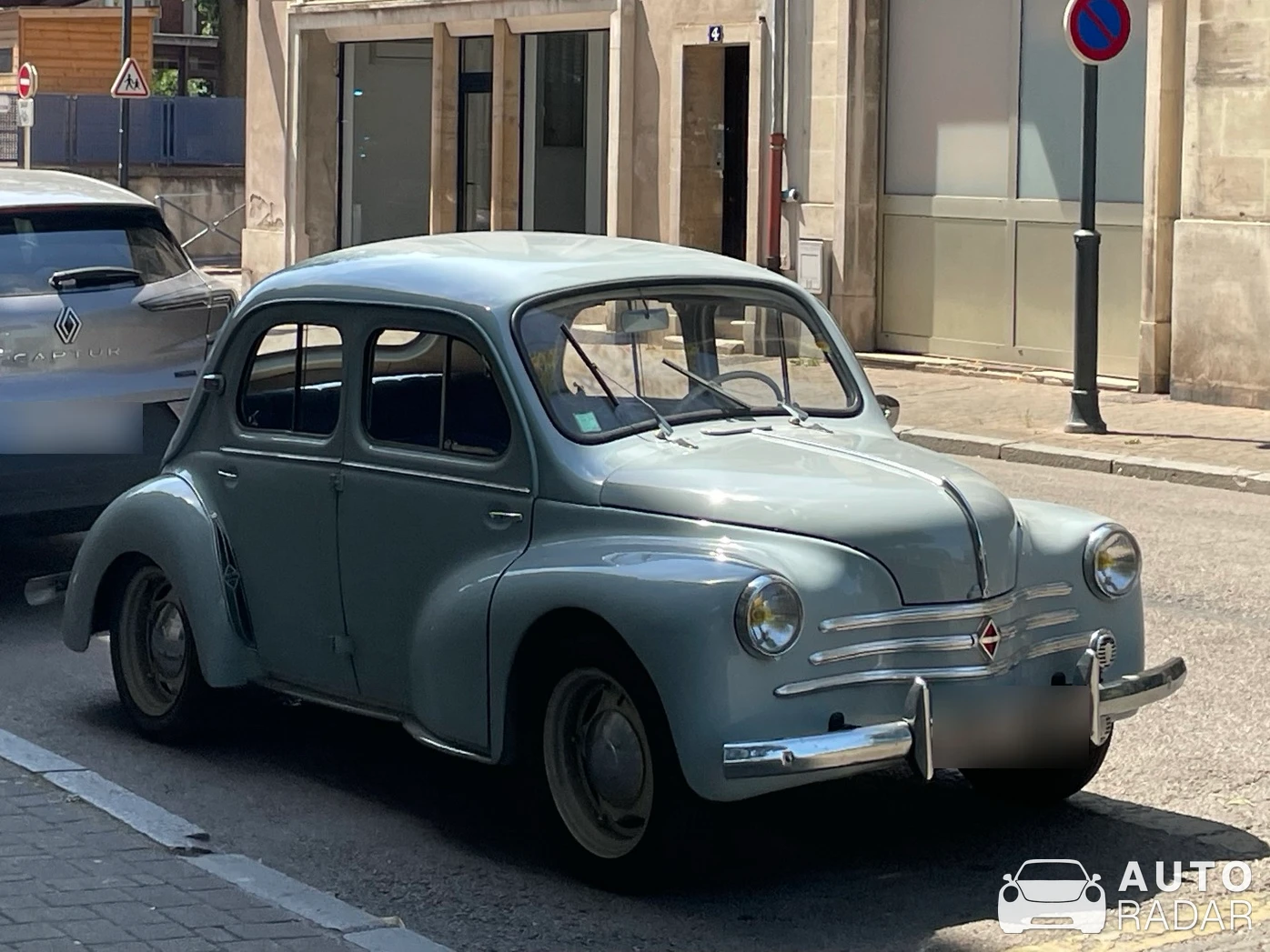 Renault 4CV spotted in Toul