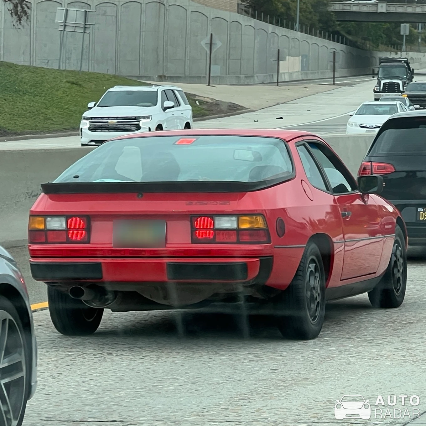 Porsche 924 S spotted in Camarillo