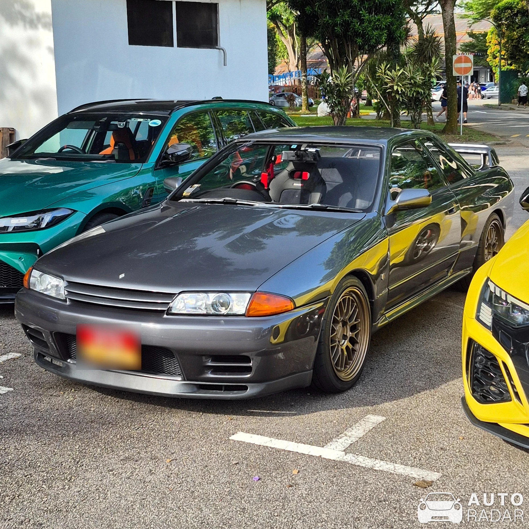 Nissan Skyline R32 GT-R spotted in Singapore
