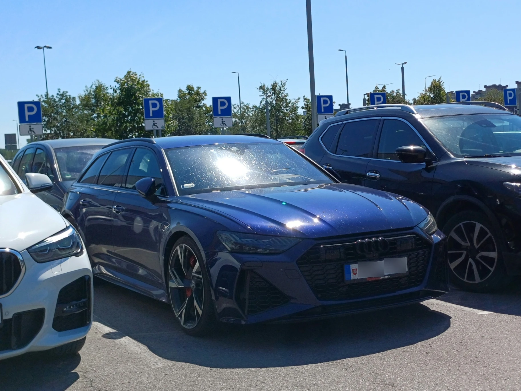 Audi RS6 Avant C8 spotted in Kaunas, Lithuania