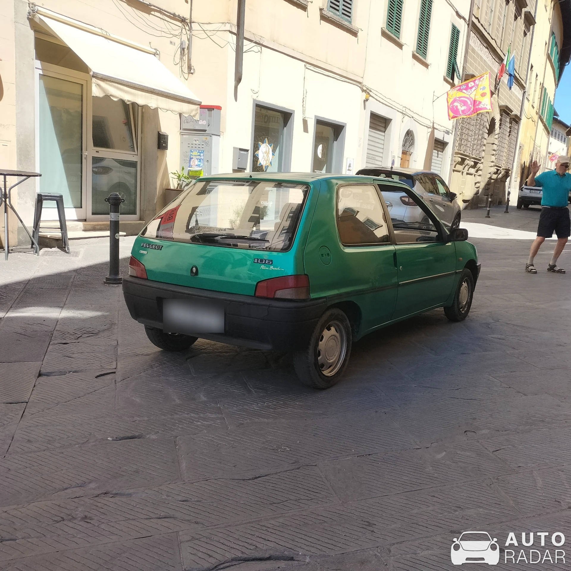Peugeot 106 XSI spotted in Arezzo