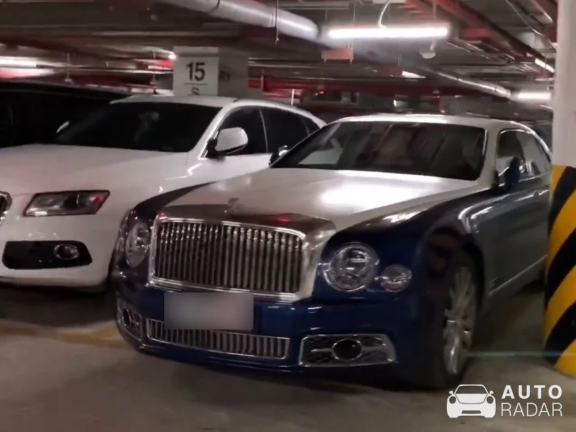 Bentley Mulsanne EWB 2016 spotted in Hanoi