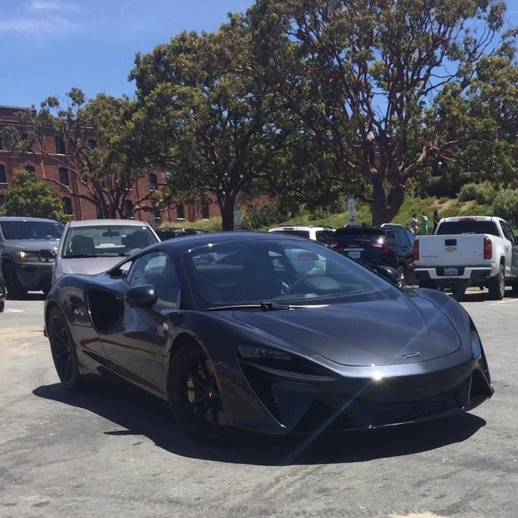 McLaren Artura spotted in Büyükçekmece, Türkiye