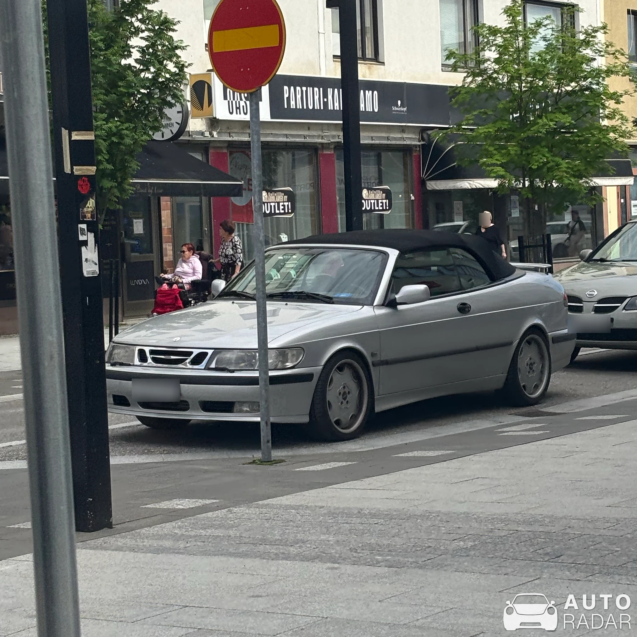 Saab 900 Cabriolet spotted in Kajaani