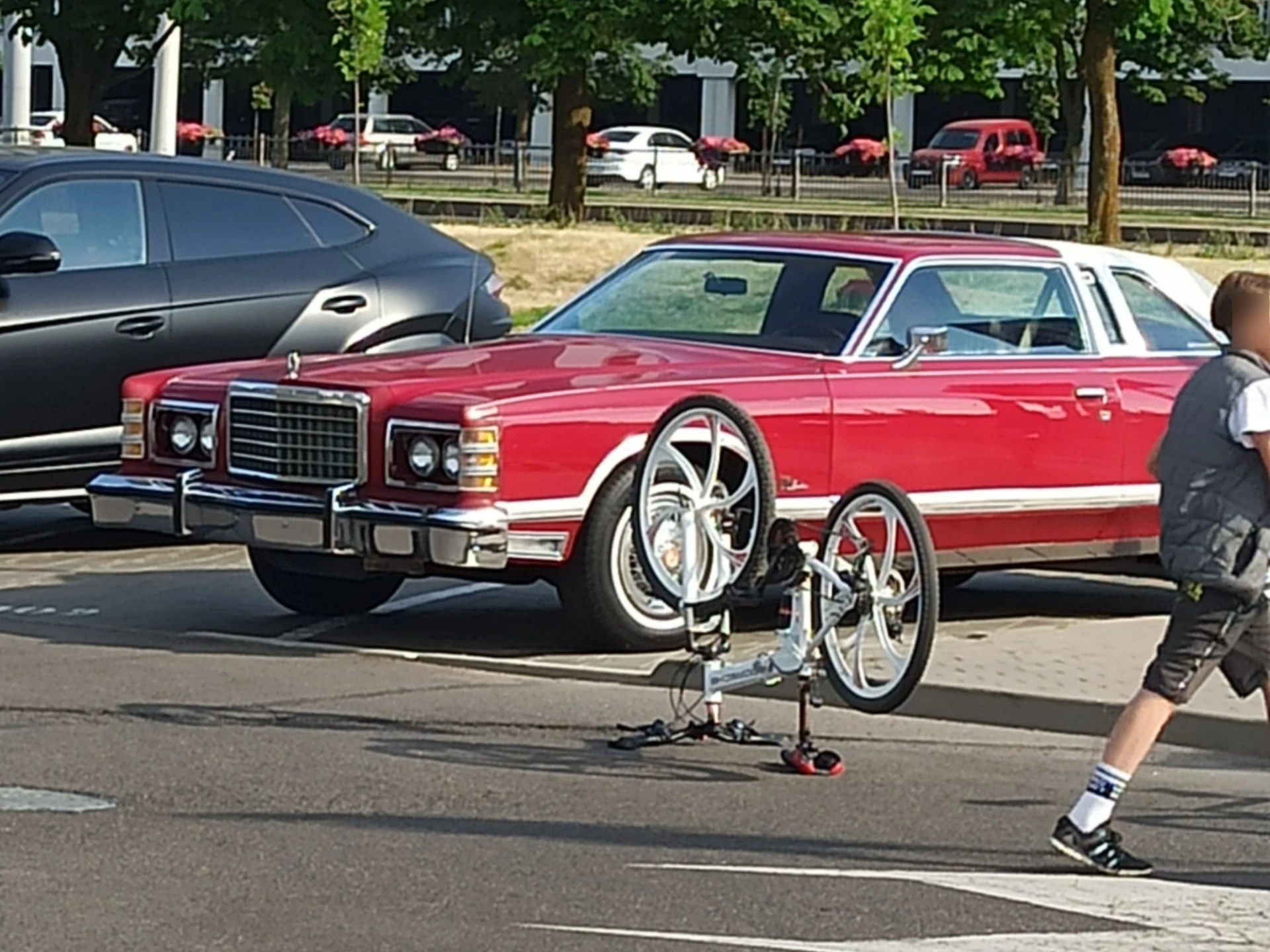 Ford LTD Landau spotted in Minsk, Belarus