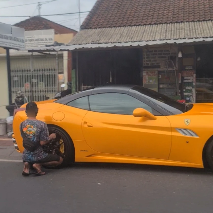 Ferrari California spotted in Kabupaten Badung, Indonesia