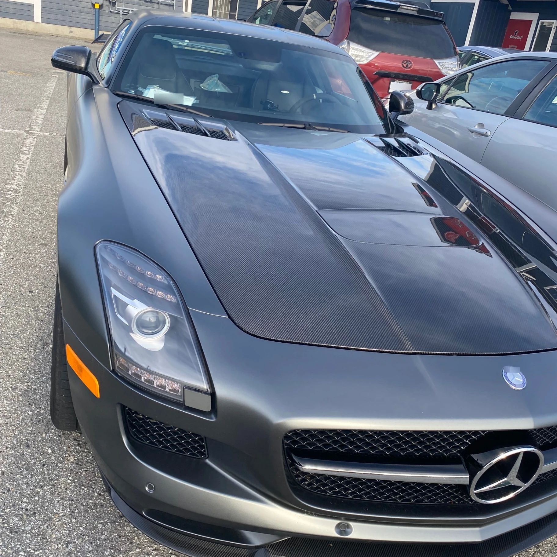 Mercedes-Benz SLS AMG spotted in Vancouver, Canada