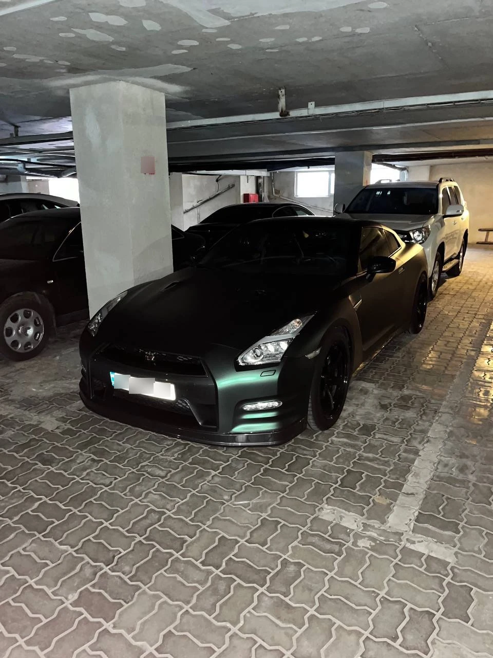 Nissan GT-R R35 spotted in Івано-Франківськ, Україна