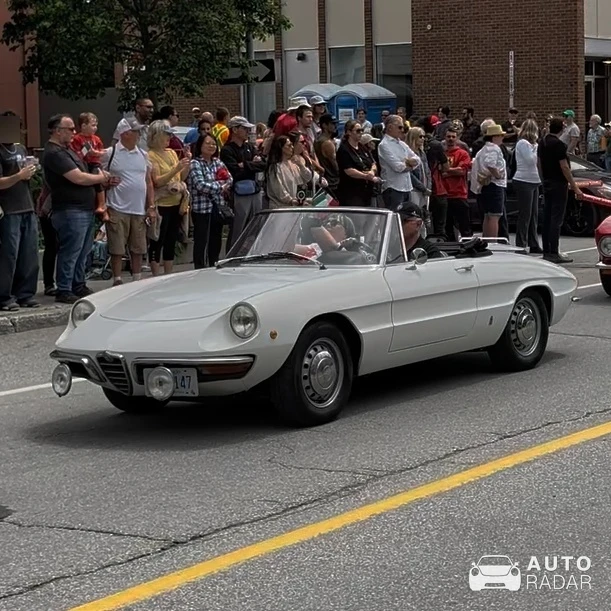 Alfa Romeo Spider 1600 Duetto spotted in Ottawa
