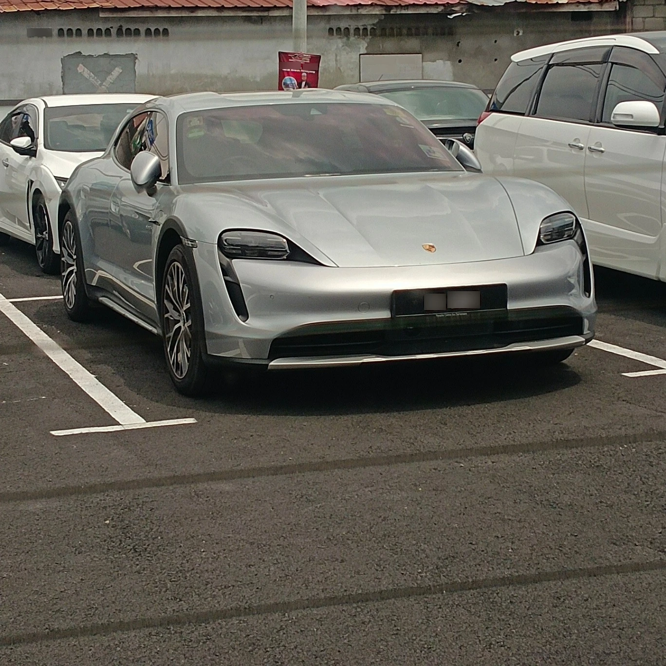 Porsche Taycan Cross Turismo MkI spotted in Kelantan, Malaysia