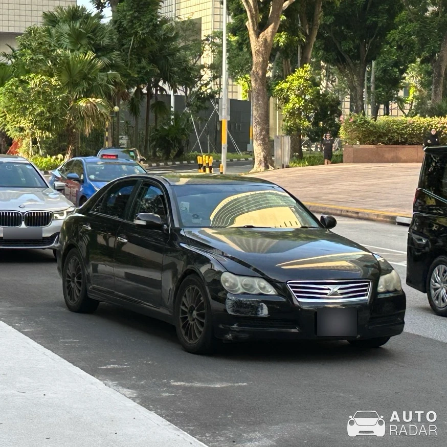Toyota Mark X spotted in Singapore