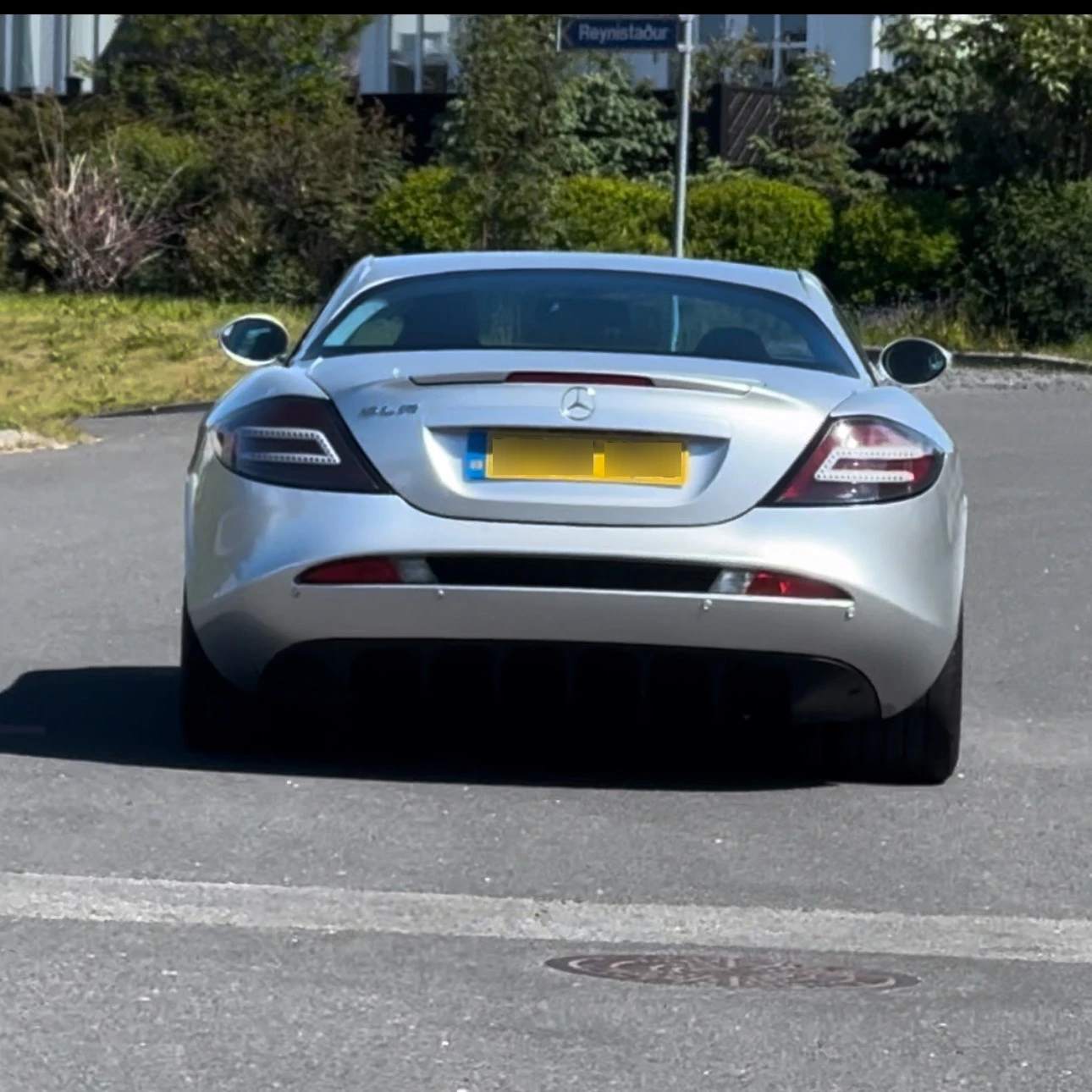 Mercedes-Benz SLR McLaren spotted in Reykjavík, Iceland