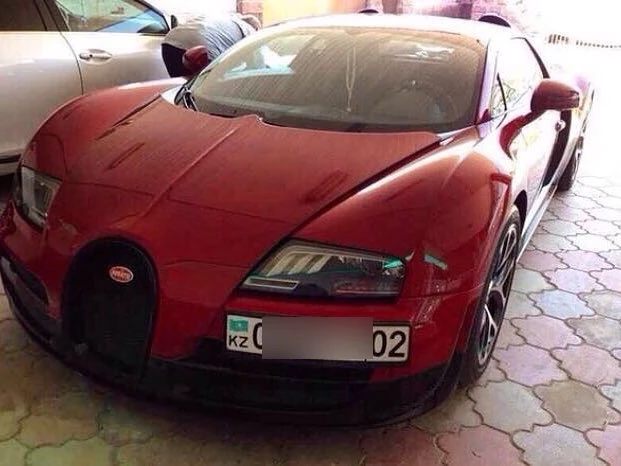 Bugatti Veyron 16.4 Grand Sport Vitesse spotted in Kaskelen, Kazakhstan