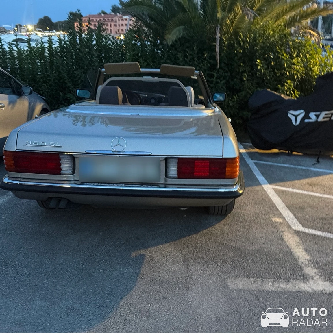 Mercedes-Benz 280 SL spotted in Vrsar