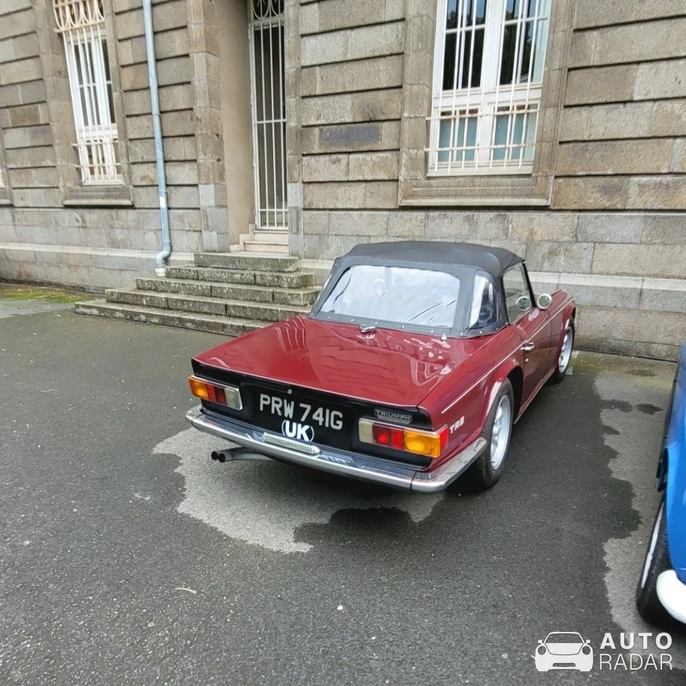 Triumph TR6 spotted in Saint-Brieuc, France