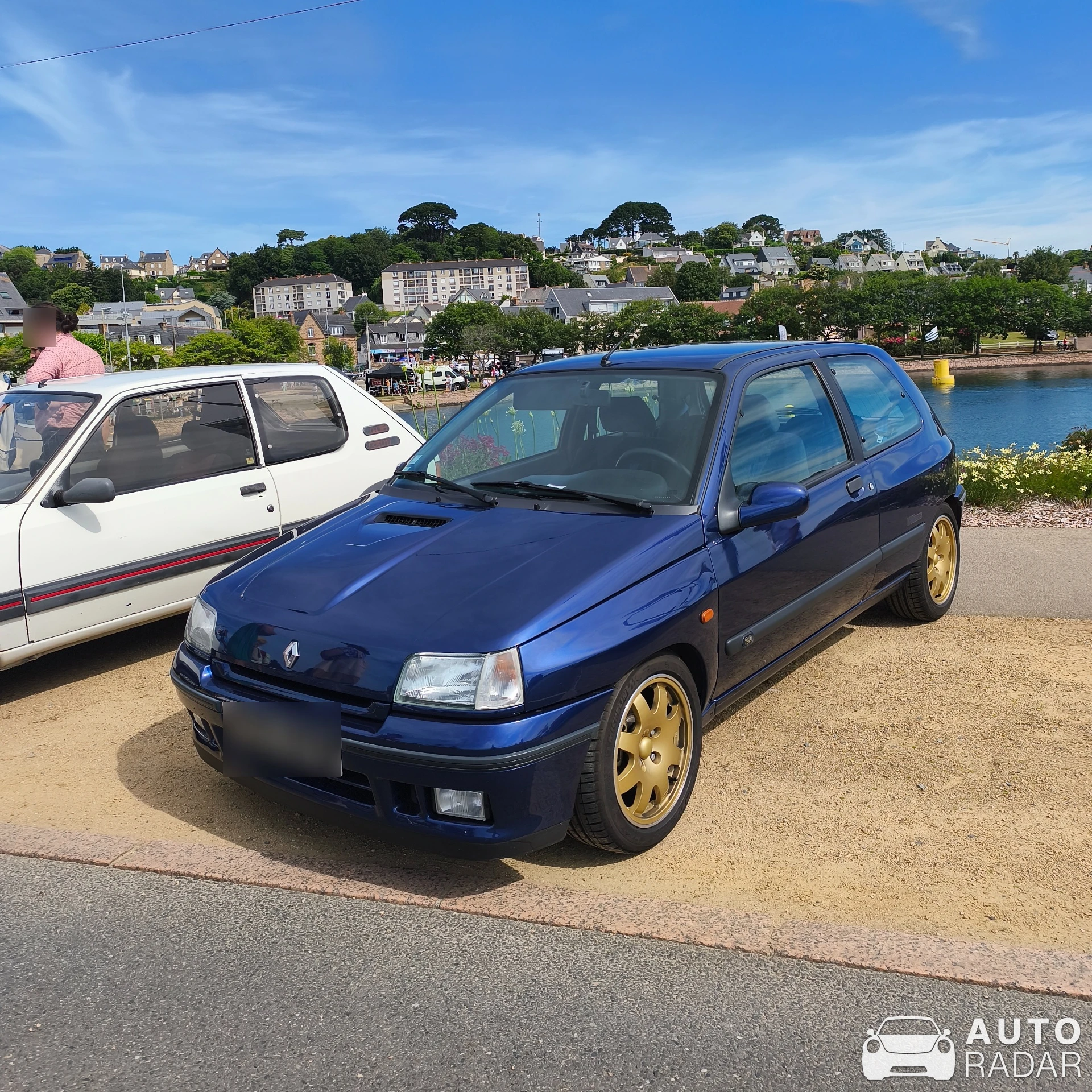Renault Clio Williams spotted in Perros-Guirec