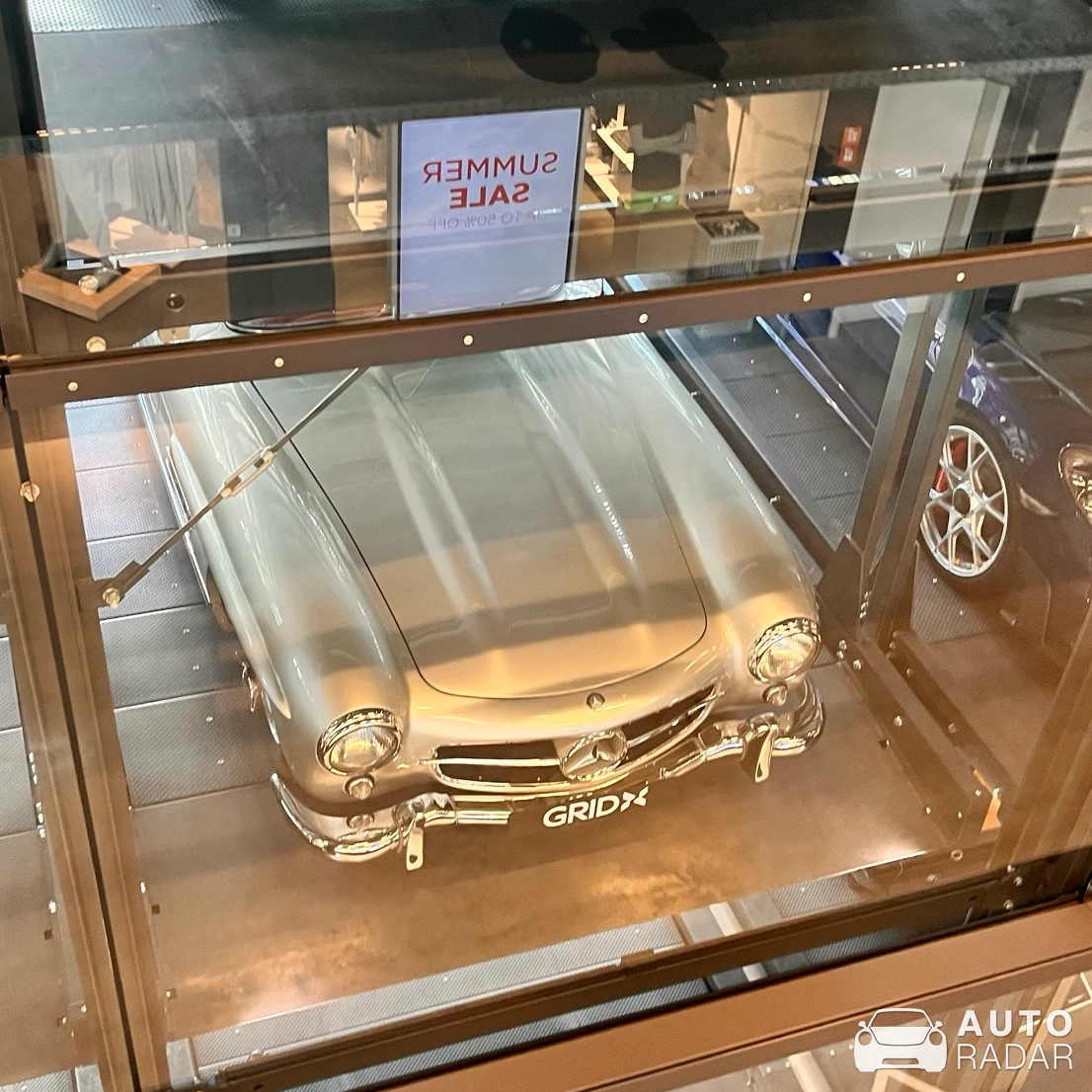 Mercedes-Benz 300SL Gullwing spotted in Reckange-sur-Mess