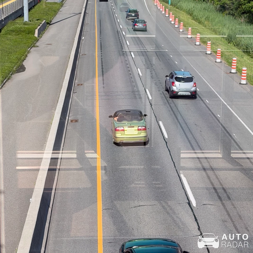 Saab 9-3 Convertible spotted in Terrebonne
