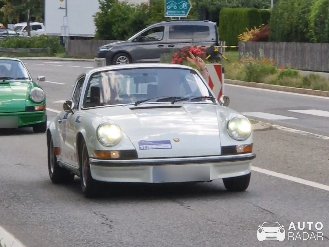 Porsche 911 Carrera RS 2.7 spotted in Serfaus