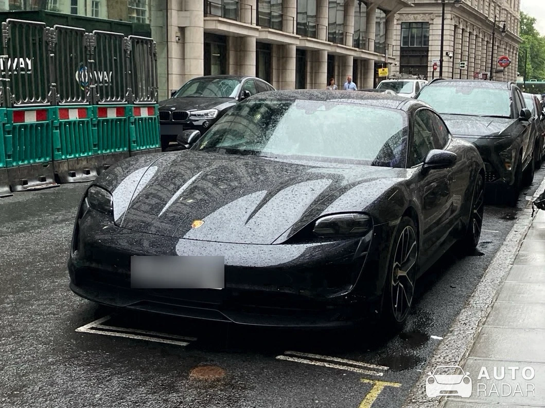 Porsche Taycan 4S spotted in London