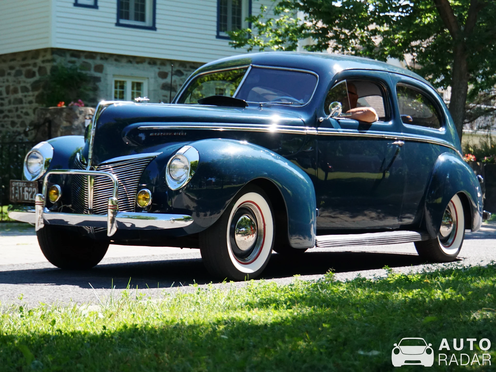 Mercury Eight Coupé spotted in Chambly