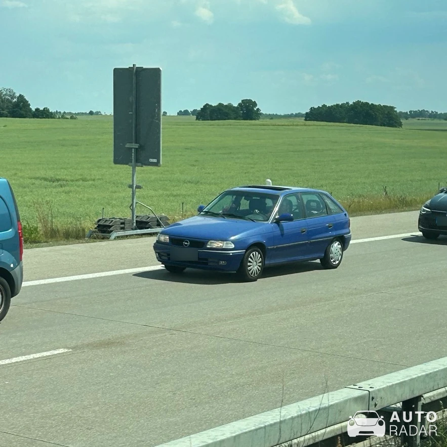 Opel Astra spotted in Radeburg