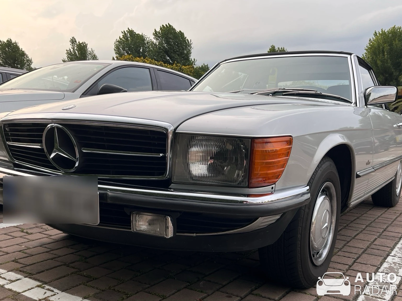Mercedes-Benz 280 SL spotted in Venezia