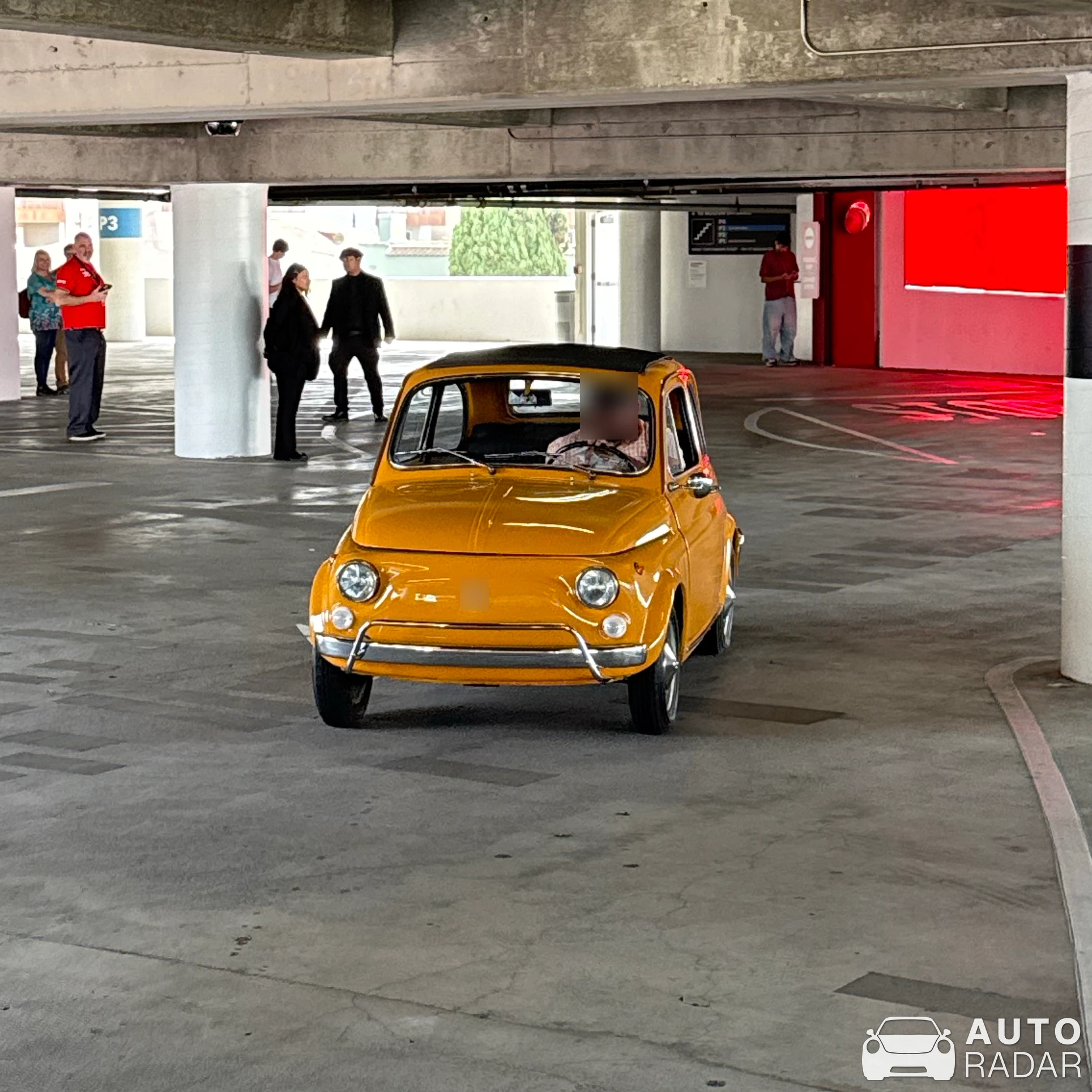 Fiat 500 L spotted in Los Angeles