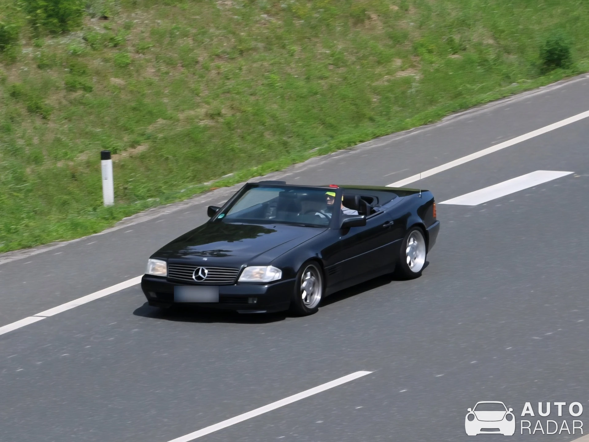 Mercedes-Benz SL 500 spotted in Hoče-Slivnica