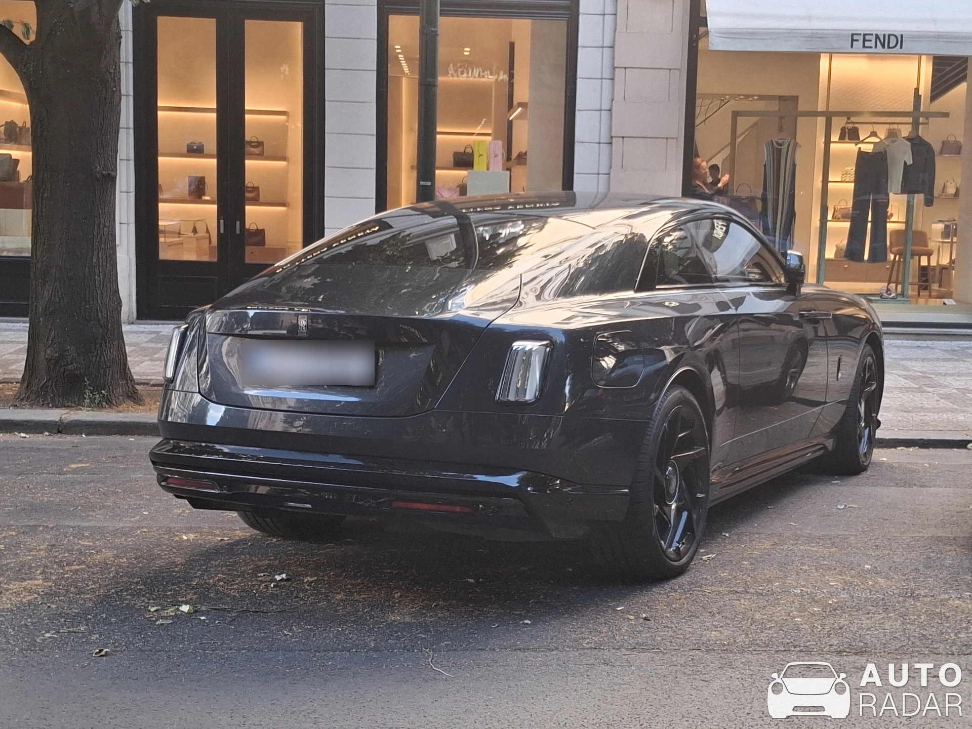Rolls-Royce Spectre Black Badge spotted in Praha