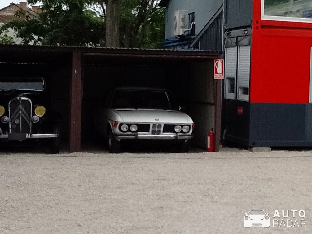 BMW 2500 spotted in Budapest