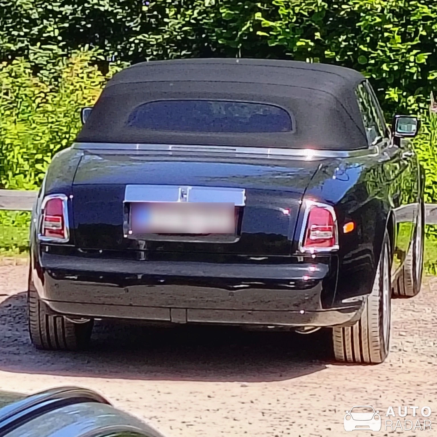 Rolls-Royce Phantom Drophead Coupé spotted in Båstad
