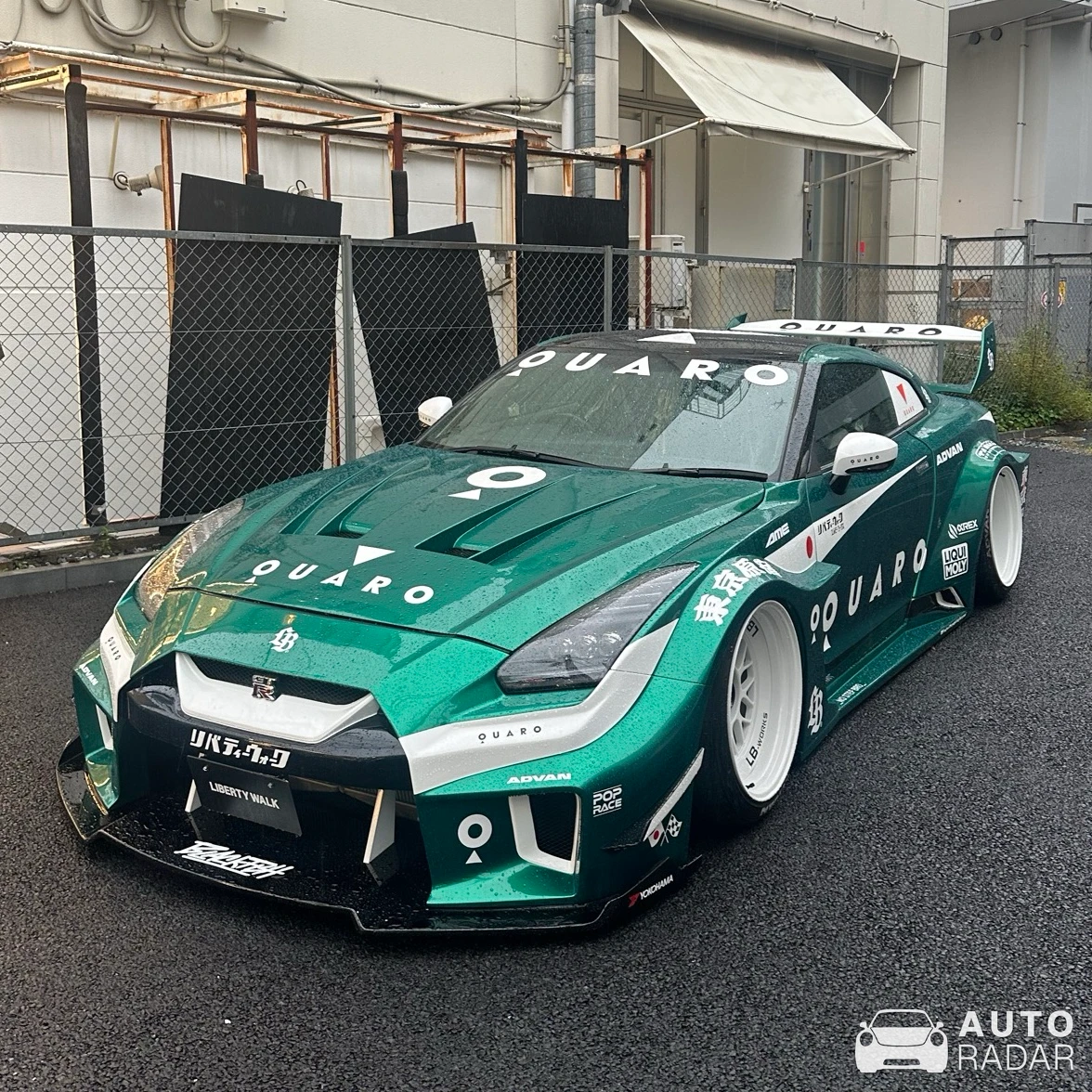 Nissan GT-R R35 Liberty Walk Widebody spotted in Sumida City