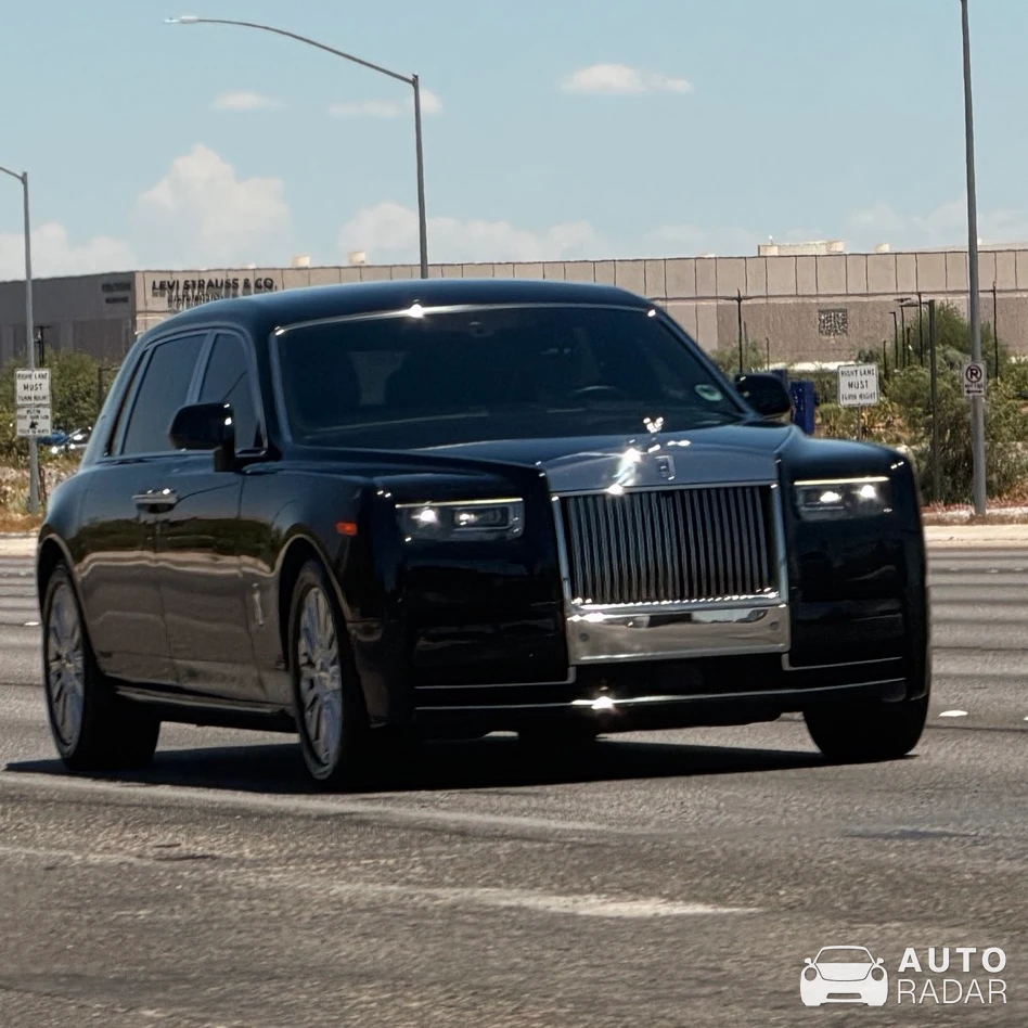 Rolls-Royce Phantom VIII spotted in Las Vegas