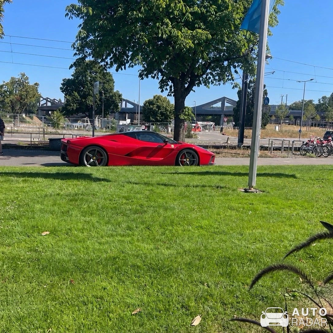 Ferrari LaFerrari spotted in Stuttgart